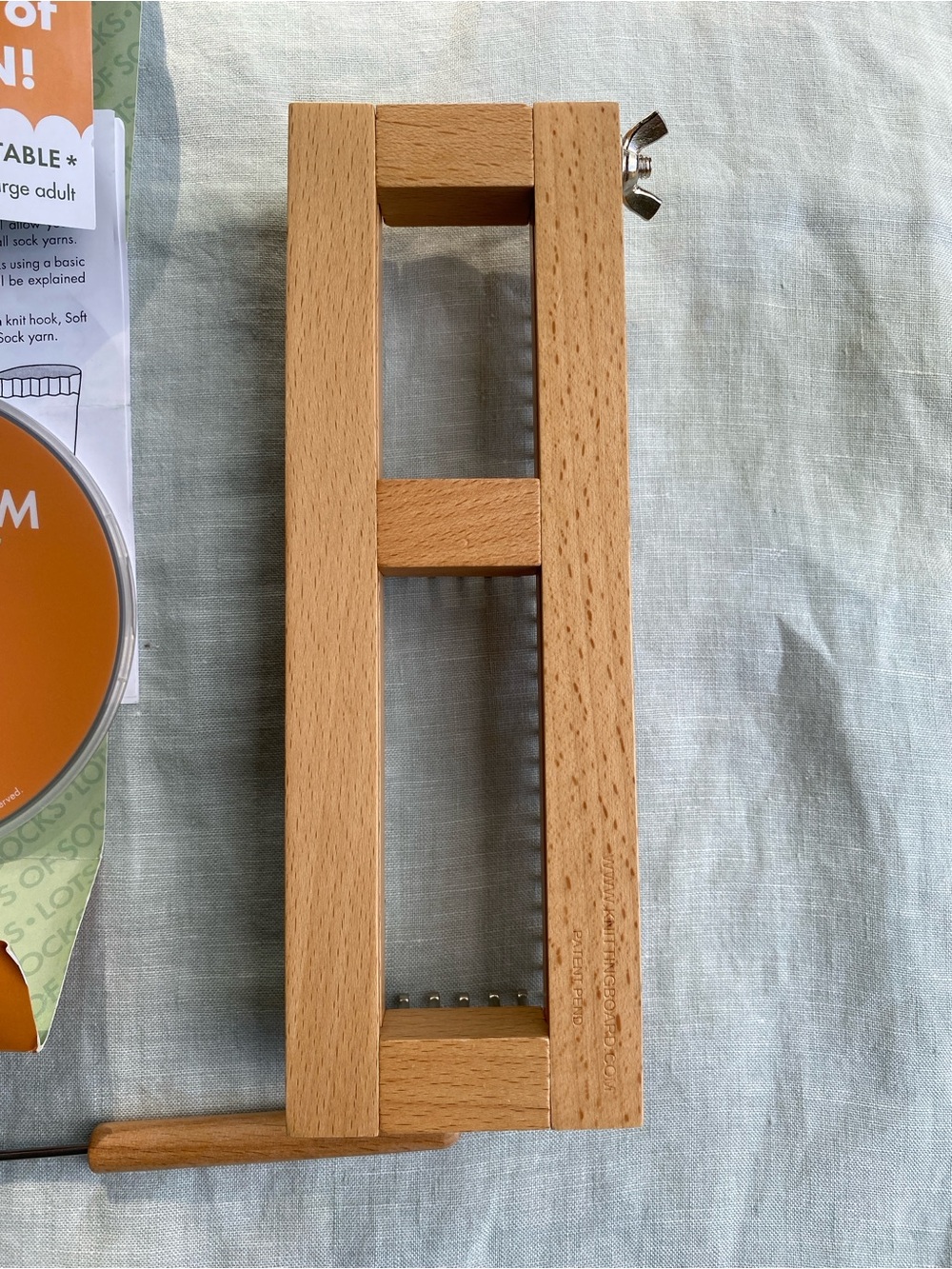 KB Knitting Board adjustable wooden sock loom kit - Picture 3 of 6